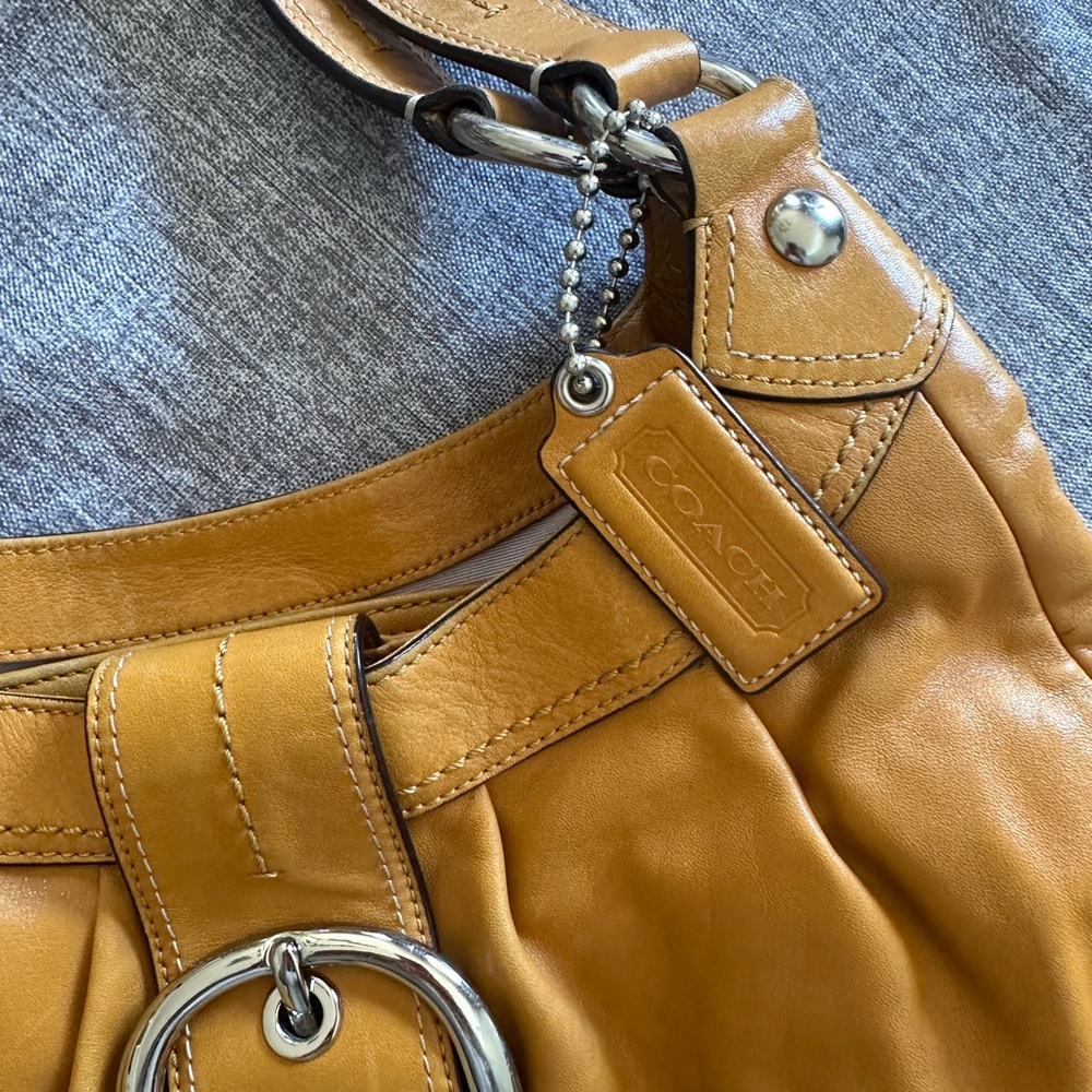 Coach Camel  Leather Shoulder Bag and Wallet - Picture 3 of 10